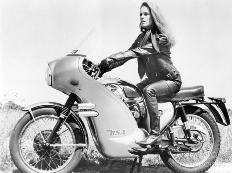 luciana_paluzzi_2012_04_09