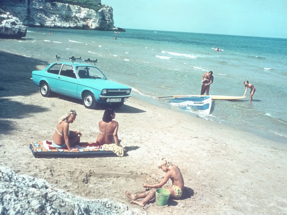 Opel-Period-Photos-of-Summer-1973-1979-Opel-Kadett-C-Luxus-2-1600x1200